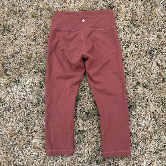 Lululemon Wunder Under High Rise Crop “21 - Picture 2 of 3